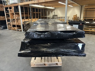 Douglas overkapping met overstek 400×400+wanden Verando